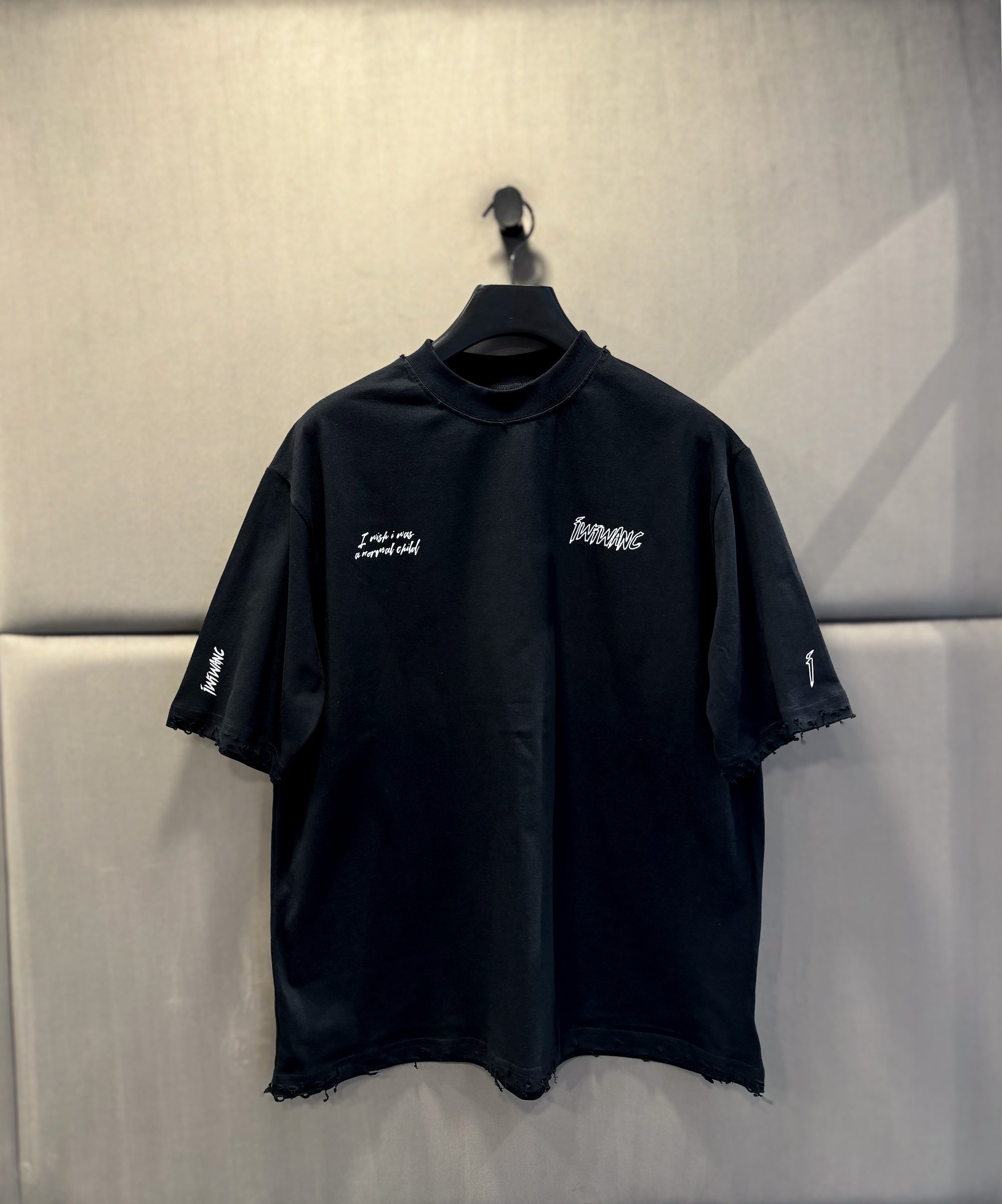 Influential character distressed tee (Black edition)